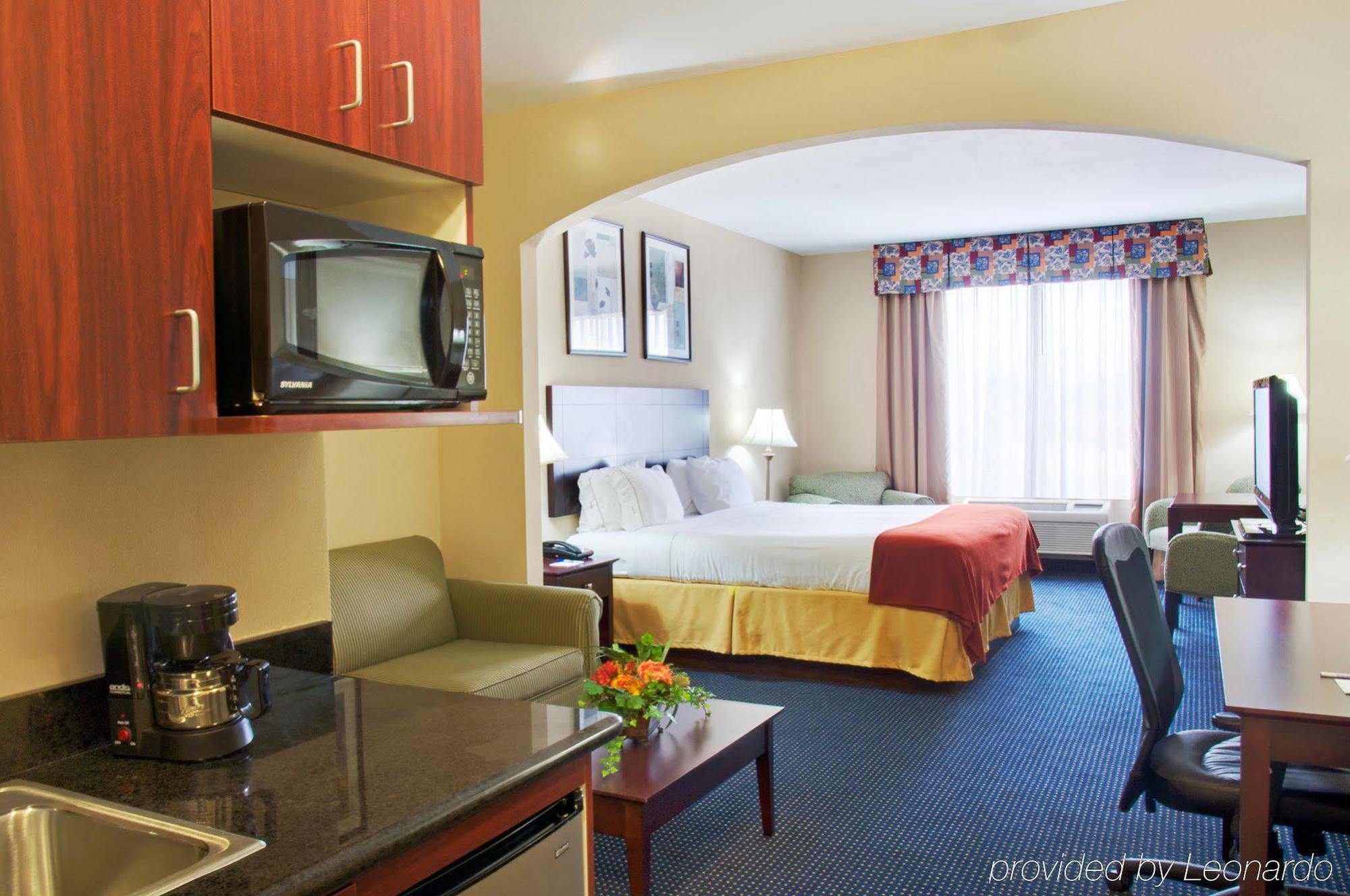 Holiday Inn Express Hotel And Suites Orange, An Ihg Hotel Стая снимка